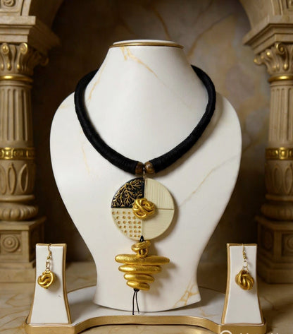 Dishani  Clay Necklace & Earring set