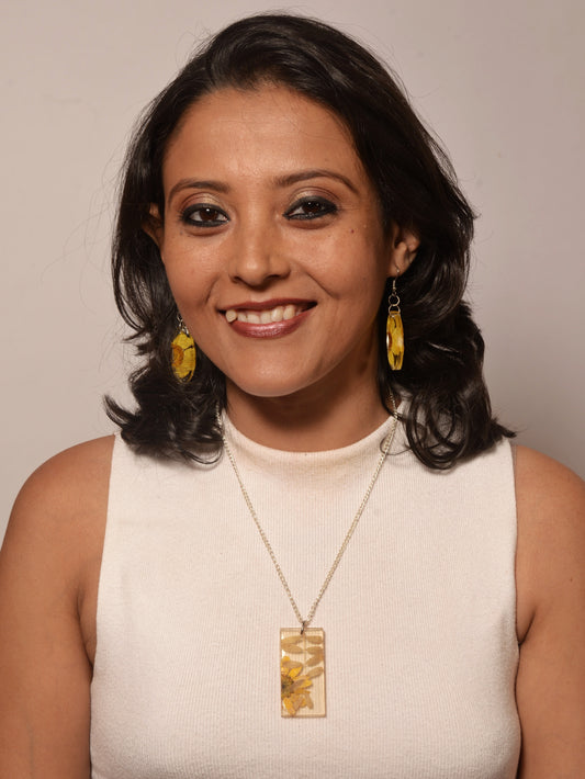 Olivia Resin Pendant & Earrings set