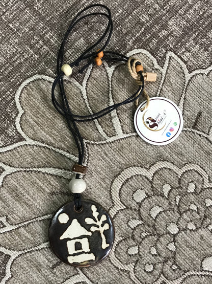 Nova Ceramic Necklace