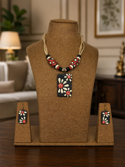 Nirvi Poly Ceramic Necklace & Earring set