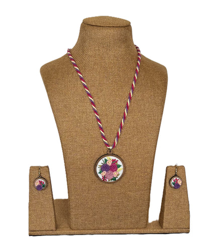 Saisha Embroidered Fabric Necklace & Earrings set