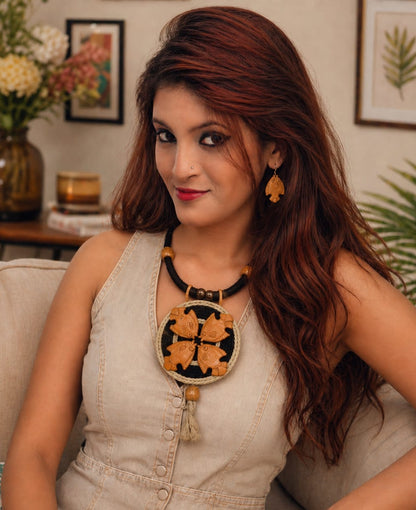 Niva Poly Ceramic Necklace & Earring set
