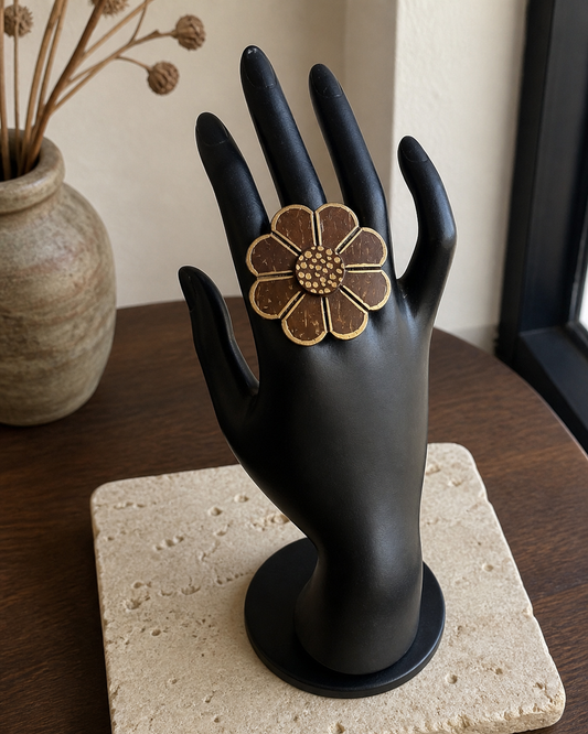 Naya Coco Shell Finger Ring